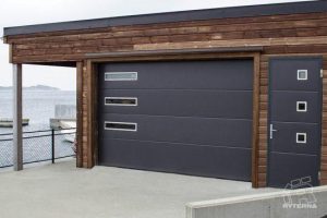 garage-doors_side-doors-2_2-535x357